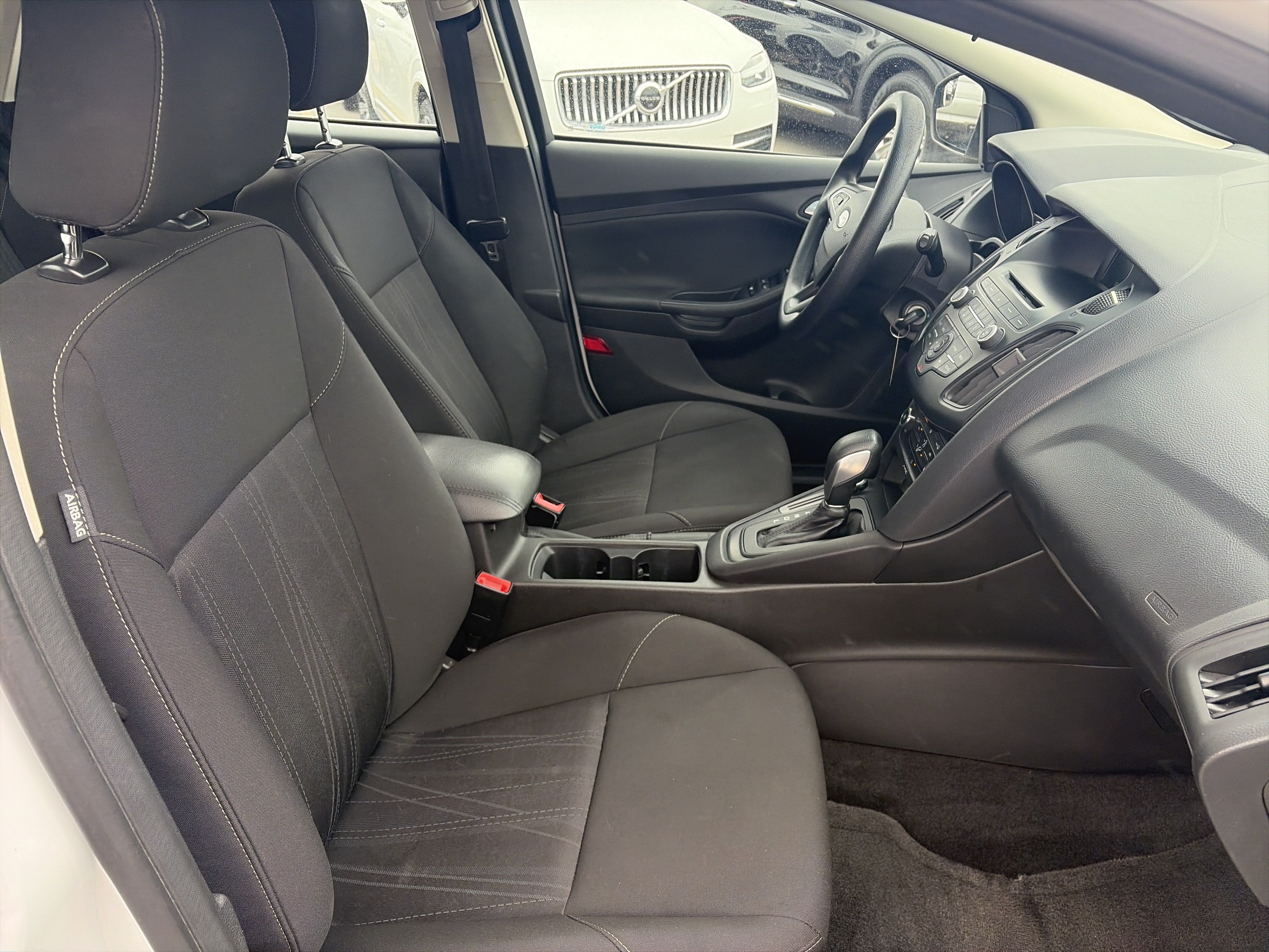 Used 2017 Ford Focus SE FWD image 12