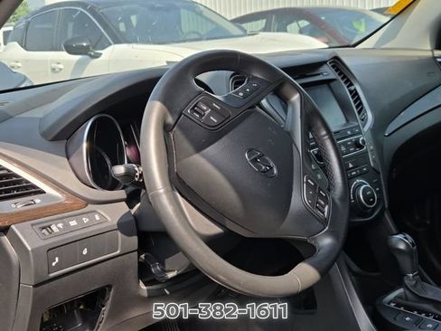 Used 2017 Hyundai Santa Fe Sport FWD image 9