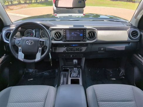 Used 2022 Toyota Tacoma SR5 RWD image 14