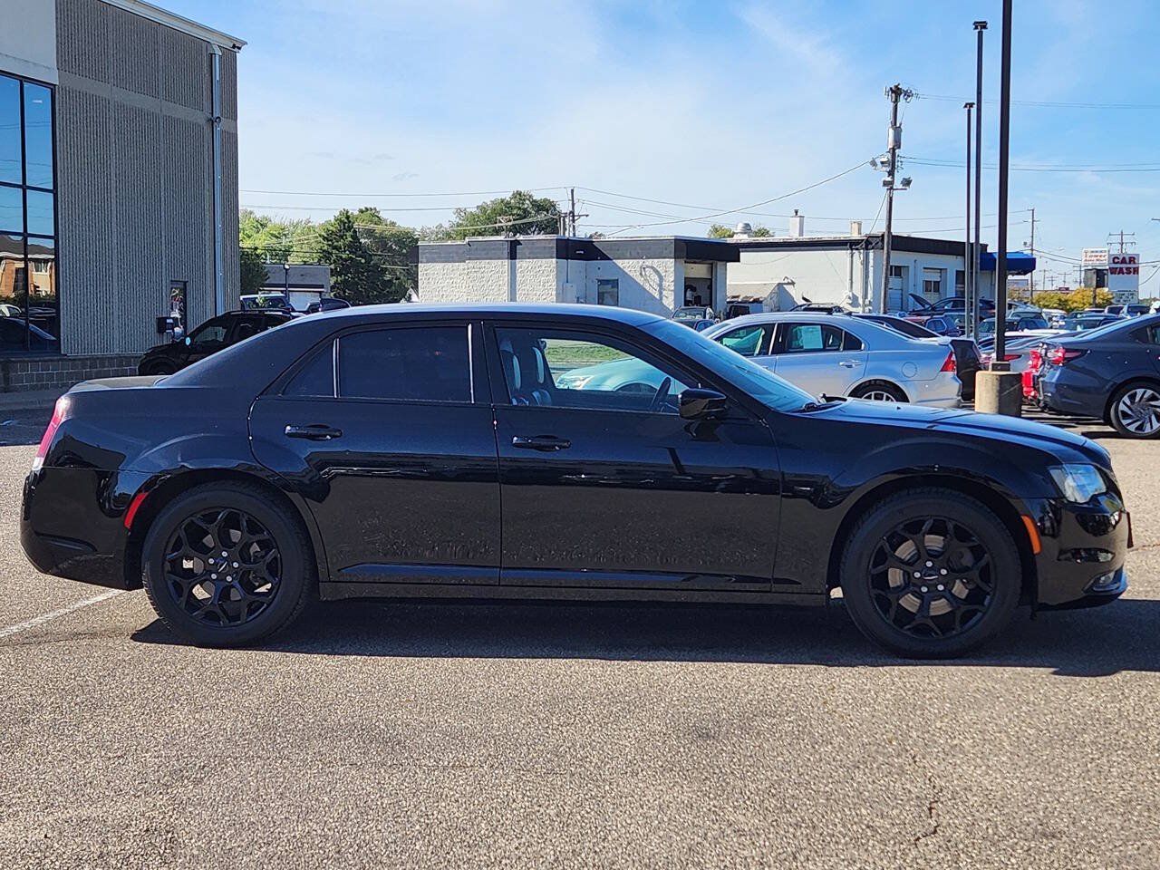 Used 2017 Chrysler 300 S AWD/4WD image 11