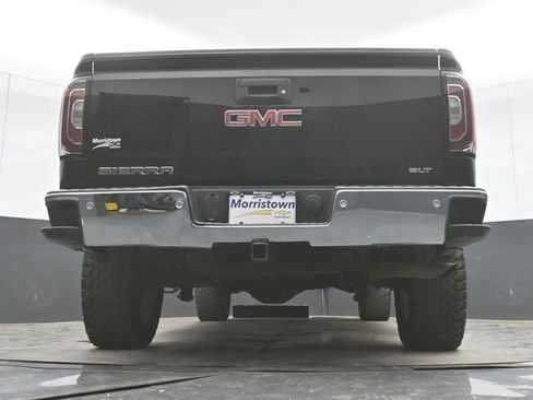 Used 2018 GMC Sierra 1500 SLT AWD/4WD image 45