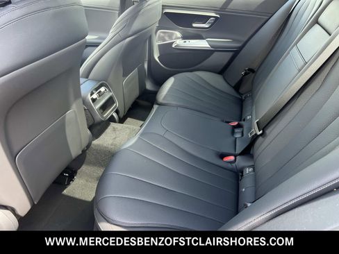 New 2026 Mercedes-Benz E 350 4MATIC Sedan image 11