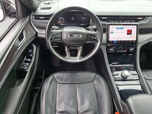 Used 2023 Jeep Grand Cherokee L Overland AWD/4WD image 12