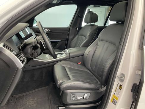 Used 2022 BMW X5 xDrive45e w/ Luxury Seating Package AWD/4WD image 5