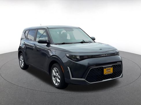 Used 2025 Kia Soul LX w/ LX Technology Package FWD image 3