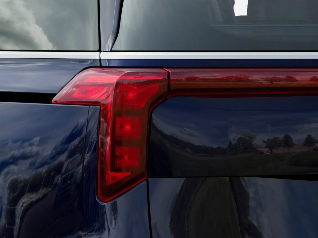 New 2027 Kia Carnival LX FWD image 11