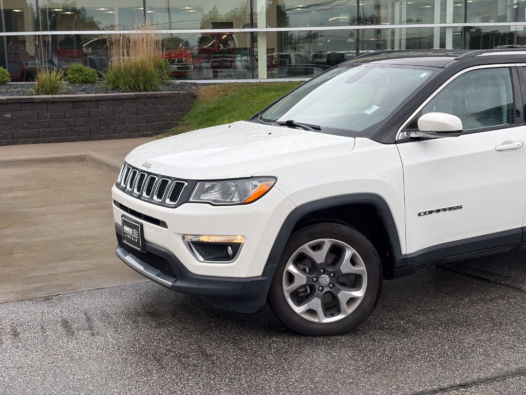 Used 2020 Jeep Compass Limited AWD/4WD image 2