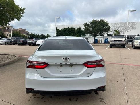 Used 2022 Toyota Camry LE FWD image 6