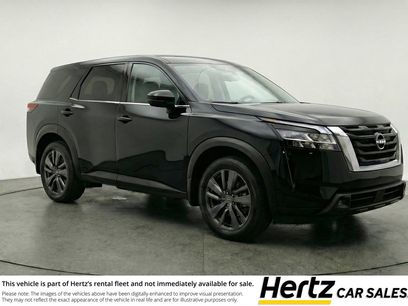 Used 2025 Nissan Pathfinder SV