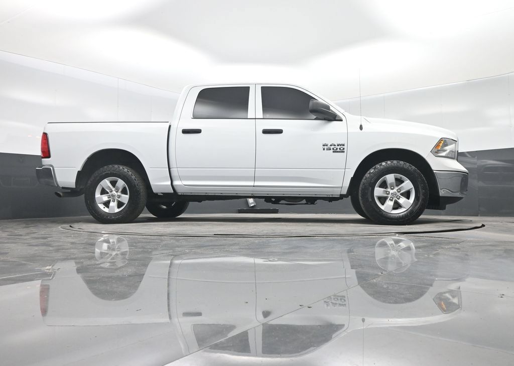 Used 2022 RAM 1500 Classic SLT w/ Electronics Group AWD/4WD image 31