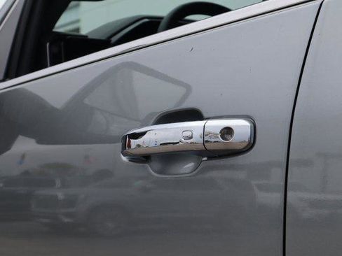 New 2026 GMC Sierra 2500 SLT w/ SLT Convenience Package image 14