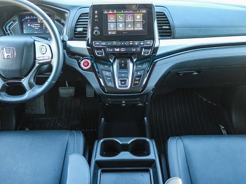 Used 2023 Honda Odyssey Touring image 13