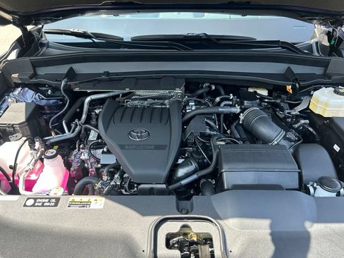 New 2026 Toyota Grand Highlander AWD Hybrid image 25
