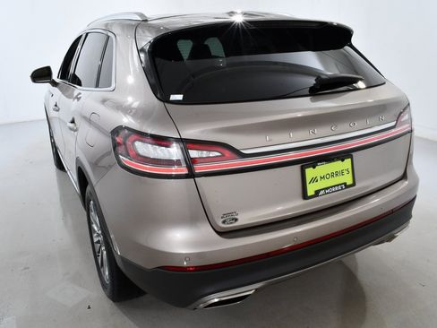 Used 2021 Lincoln Nautilus Reserve image 14