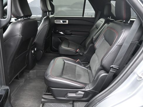 Used 2023 Ford Explorer ST-Line w/ Class IV Trailer Tow Package image 13