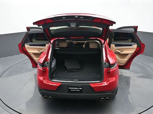Certified 2026 Porsche Cayenne S AWD/4WD image 28