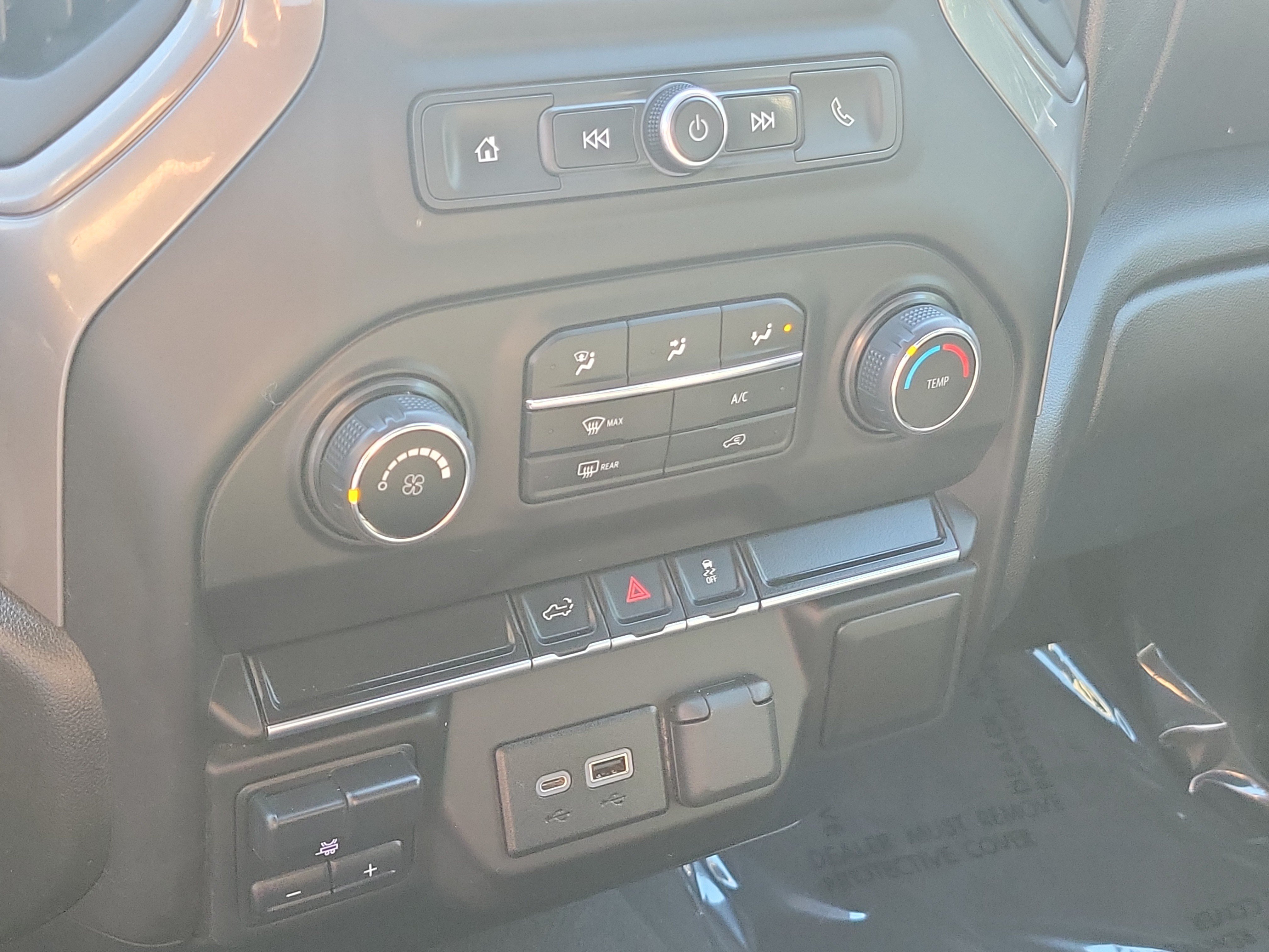 Used 2023 Chevrolet Silverado 2500 Custom w/ Custom Convenience Package AWD/4WD image 29