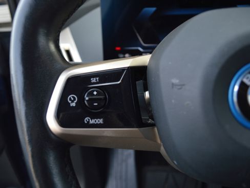 Used 2023 BMW iX xDrive50 w/ Premium Package image 15