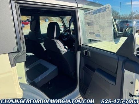 New 2025 Ford Bronco 4-Door AWD/4WD image 14