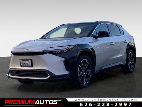 Used 2023 Toyota bZ4X AWD image 1