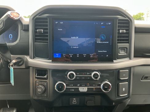 Used 2025 Ford F150 XLT w/ Equipment Group 301A Standard AWD/4WD image 9