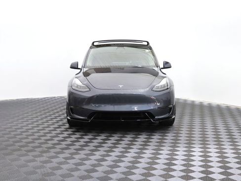 Used 2023 Tesla Model Y Long Range AWD/4WD image 5