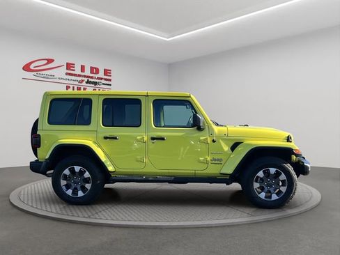 Used 2022 Jeep Wrangler Unlimited Sahara w/ LED Lighting Group image 7