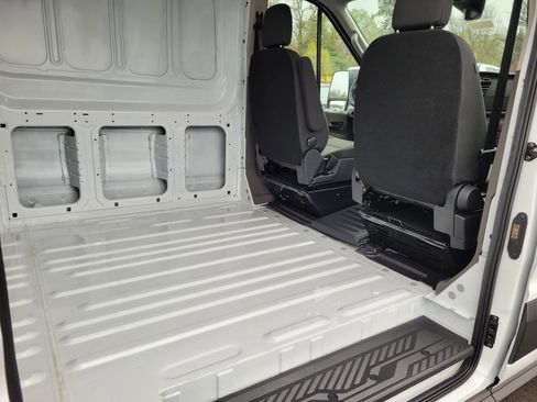 New 2026 Ford Transit 250 148 Medium Roof Extended AWD image 12