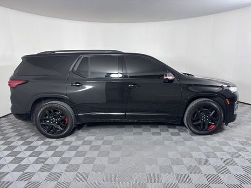 Used 2023 Chevrolet Traverse Premier w/ Redline Edition image 3