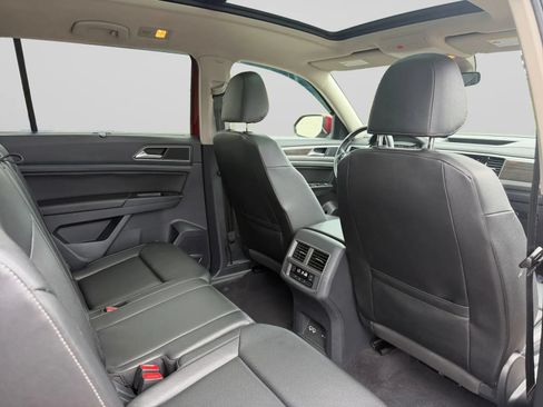 Used 2019 Volkswagen Atlas SEL R-Line AWD/4WD image 30