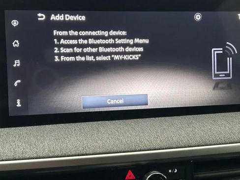 Used 2025 Nissan Kicks SV image 4