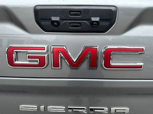 Used 2025 GMC Sierra 2500 AT4 w/ AT4 Premium Plus Package AWD/4WD image 34