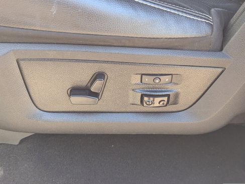 Used 2017 RAM 1500 Laramie w/ Convenience Group image 21