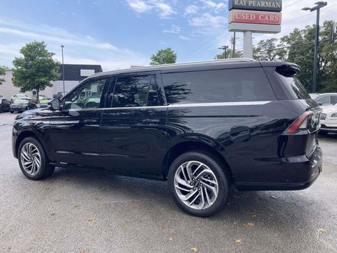 New 2025 Lincoln Navigator L Reserve image 7