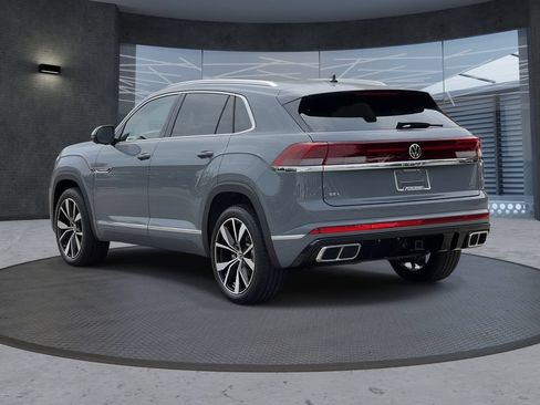 Used 2026 Volkswagen Atlas Cross Sport SEL Premium R-Line w/ MDO Package AWD/4WD image 3