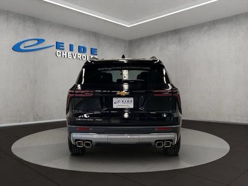 New 2026 Chevrolet Traverse LT w/ Driver Confidence Package AWD/4WD image 7