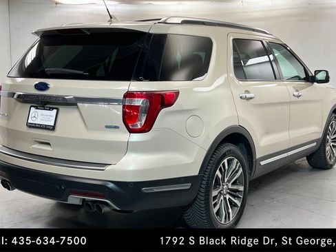 Used 2018 Ford Explorer Platinum AWD/4WD image 5