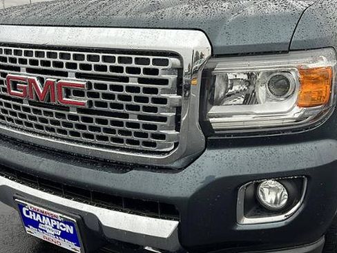 Used 2020 GMC Canyon Denali image 9
