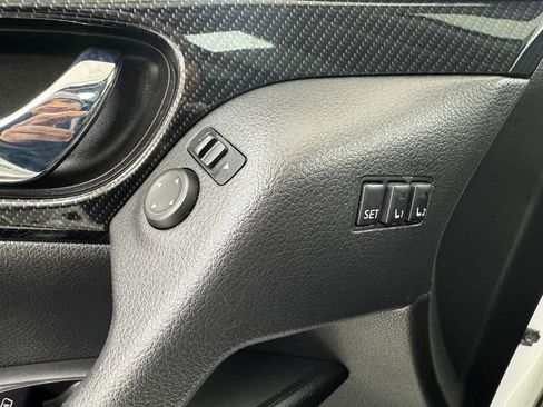 Used 2018 Nissan Rogue SL w/ Premium Package image 30