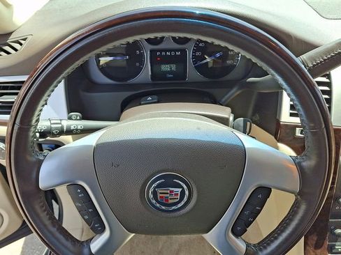 Used 2008 Cadillac Escalade ESV AWD image 4