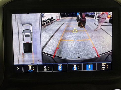 Used 2020 Chevrolet Silverado 1500 LTZ w/ LTZ Premium Package image 24