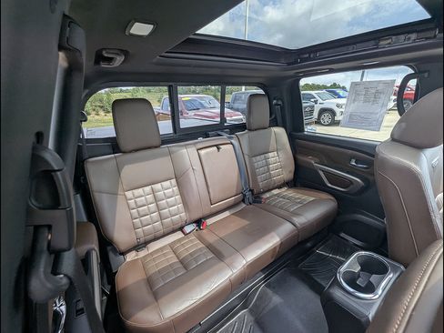Used 2021 Nissan Titan Platinum Reserve w/ Moonroof Package AWD/4WD image 23
