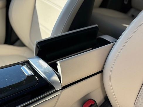 Certified 2023 Mercedes-Benz GLC 300 4MATIC image 40