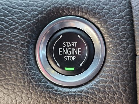 Used 2021 GMC Yukon XL Denali w/ Denali Ultimate Package AWD/4WD image 26