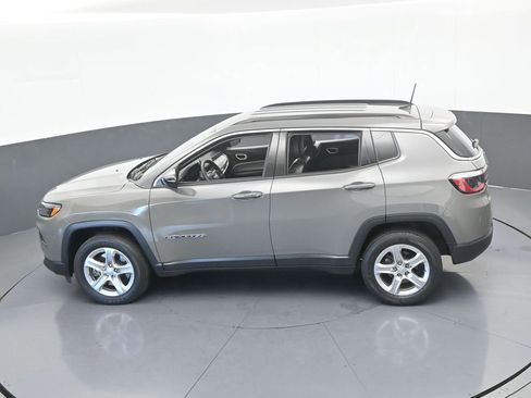 Used 2023 Jeep Compass Latitude AWD/4WD image 44