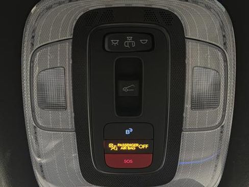 Used 2024 Hyundai Elantra Limited FWD image 32