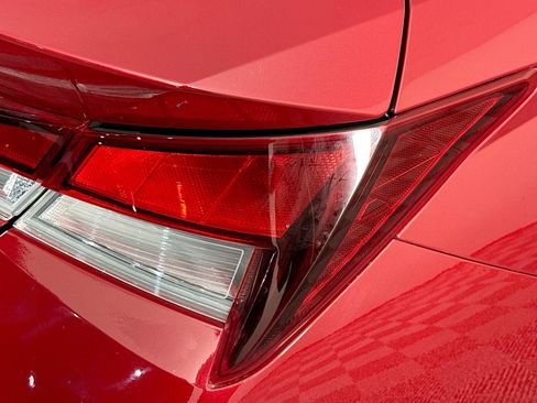 Used 2022 Hyundai Elantra SEL w/ Convenience Package FWD image 31