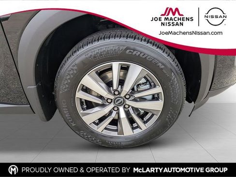 New 2026 Nissan Pathfinder SL FWD image 10