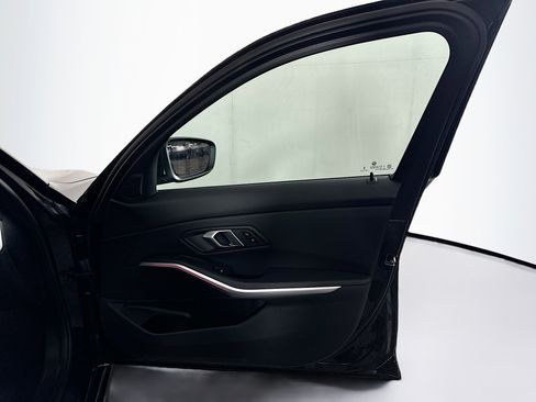 Used 2025 BMW 330i Sedan image 33