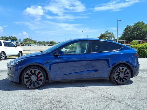 Used 2022 Tesla Model Y Performance AWD/4WD image 4